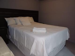 Neat Haven Self Catering - Grahamstown - 4