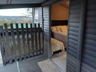 Neat Haven Self Catering - Grahamstown - 1