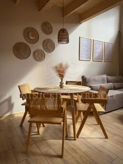 Dominickie Antresole - 6