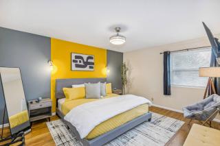 Kings, 75" TV & Backyard Fun - NearWesley - 4