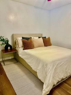 3-BR Modern Ranch Retreat on half acre - Murray - 4