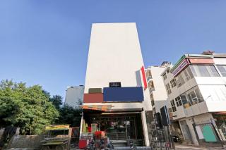 Hotel O Star Key Sliver crest hospital - Gurgaon - 0