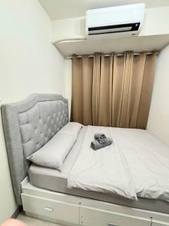 S Residences Condo PoolView Balcony in SM MOA near NAIA - 6