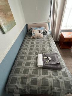 Cutter Hotel - Weymouth - 9