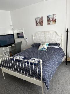 Cutter Hotel - Weymouth - 8