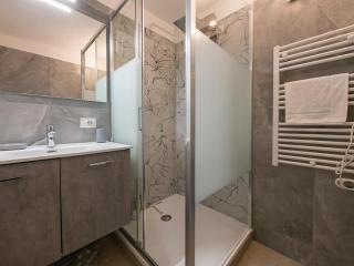 Alpine Retreat Bormio - With WIFI and Smart Tv - 8