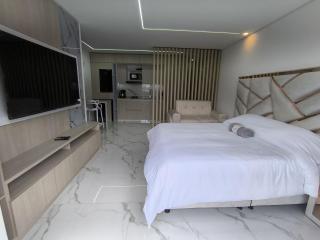 Apartaestudio amoblado, Edificio asturiano 402 - 1