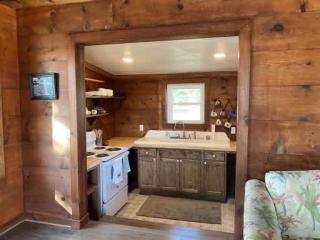 Private Cozy Waterfront Cabin - Sealevel - 8