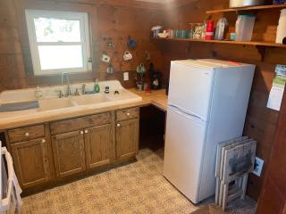 Private Cozy Waterfront Cabin - Sealevel - 1