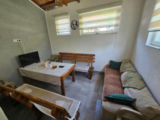Villa Harmonija - - 6