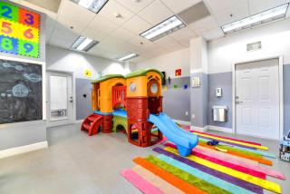 Enjoy Pool and Stunning City Views in Brickell - 5