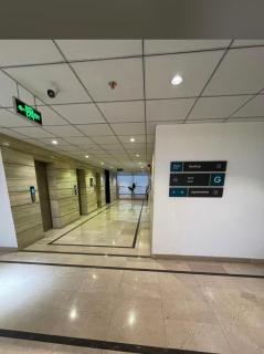 Luxury apartment with Pool Gym amenities By The Urban B&B - Lahore - 4