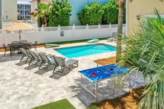 Luxury Home w/ Pool, Game Room, & Golf Cart – Steps to Beach! - Destin - 4