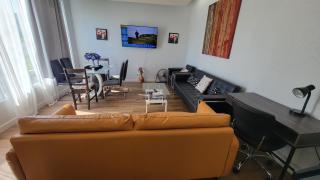 4-Bedroom Home by Downtown and Airport - 6