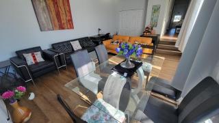 4-Bedroom Home by Downtown and Airport - Calgary - 5