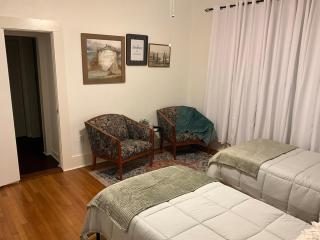 Spacious Garden District Home with Ample Parking - Monroe - 1