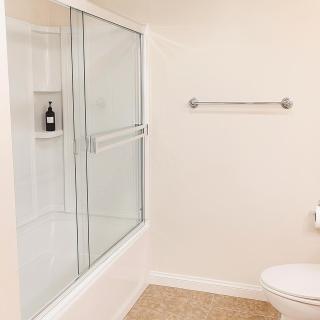 The Nest at 918 - Pool, Sauna, Laundry, Free Parking and No Cleaning Fee - 4