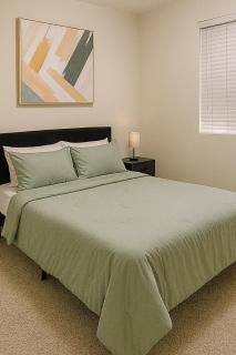 The Nest at 918 - Pool, Sauna, Laundry, Free Parking and No Cleaning Fee - 8