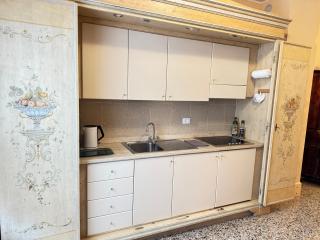 STUCKY house - 4