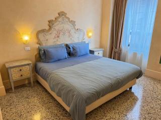STUCKY house - 2