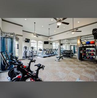 oasis accommodation - Houston - 8