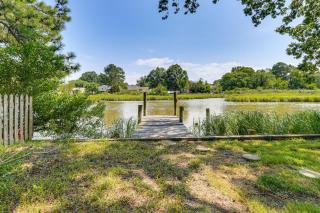Riverfront Fun Quiet Home Near Hampton Coastline - 0