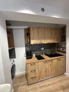 City Center Apartment - Sarandë - 3