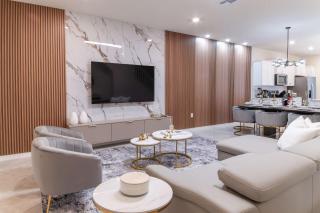 Themed Luxury 5BR Best Family Getaway - 0