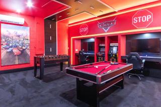 Themed Luxury 5BR Best Family Getaway - 2