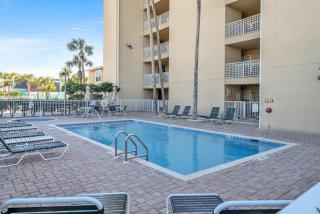 Coastal Cool Corner Beachfront Condo w/ 2 King Beds & Sunrise Views! - Destin - 8