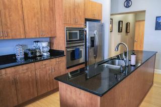 1800 Sq Ft Loft Downtown Near Convention Center - 2
