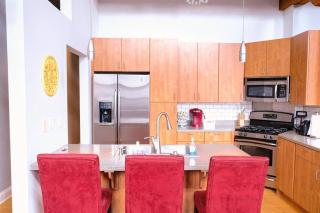 The Top Floor Penthouse 4 BR 3 Bath 2 000 Sq Ft - 4