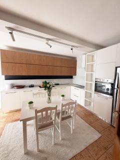The downtown escape apartment in the Heart of Tirana - 8