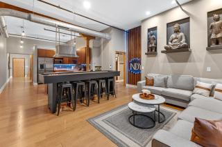 Top Floor Loft by Convention Center Smart Home - Indianapolis - 6