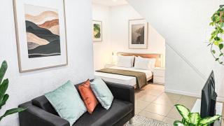 Bond Coliving and Coworking Funchal - 9