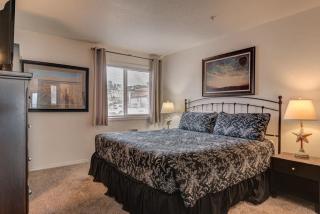 Beautiful Ground Floor Beachfront Condo - Sleeps 4 - Pool and Sauna - 7
