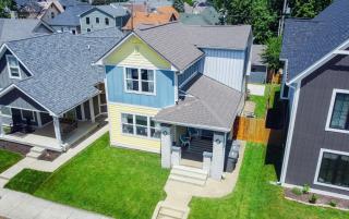 New 4 Bedroom House for Downtown Travelers - Indianapolis - 9