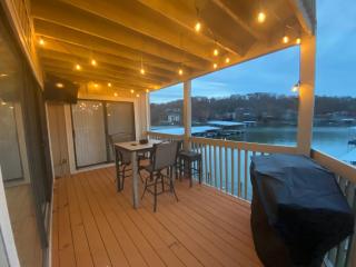 Lake Life Reimagined -best location best view 17mm - Osage Beach - 7