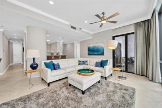 Upscale Luxury PENTHOUSE! Beachfront with AMAZING VIEWS, One-of-a-kind - Destin - 1