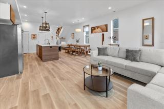 Spacious Downtown Indy Home Perfect for Groups - 7