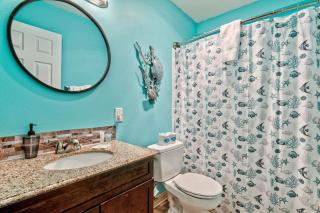 Modern Ground Floor Beachfront Condo Suite - Sleeps 4 - Pool and Sauna - 2