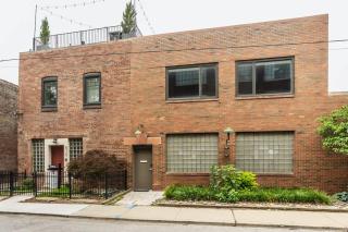 Amazing Modern Chic Mass Ave Townhome with Amenities - Indianapolis - 9