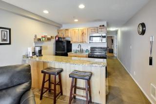 Ground Floor Beachfront Suite - Sleeps 4 - Pool and Sauna - 1