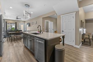 DT Modern 5BR with BBQ and more - 1