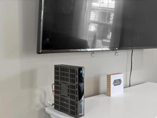 Modern and Spacious Downtown House - 2