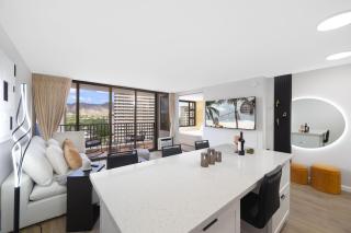 Freshly Updated Condo in Waikiki with Free Parking - Honolulu - 4