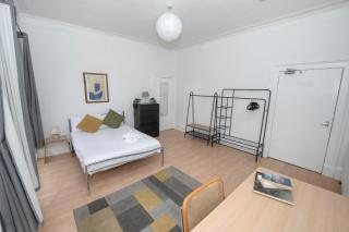 City centre ideal for Festival - 1