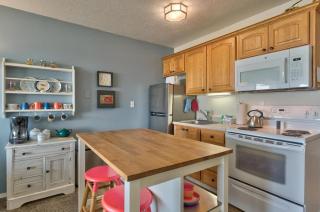 Ground Floor Beachfront Suite - Sleeps 5 - Pool and Sauna - 9