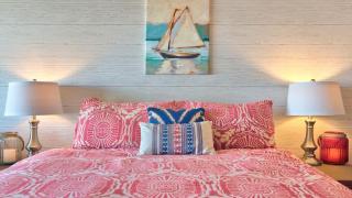 Cute Ground Floor Beachfront Suite - Sleeps 6 - Pool and Sauna - 4
