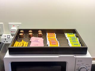 Classy Studio in the Heart of Greens - 3